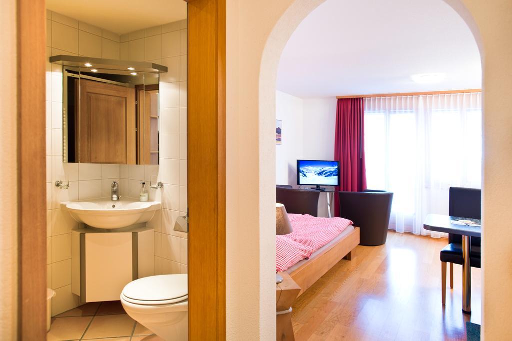 Mom - Alpine Boutique Apartments, Chalet Fagus, Terrace Studio Grindelwald Kamer foto